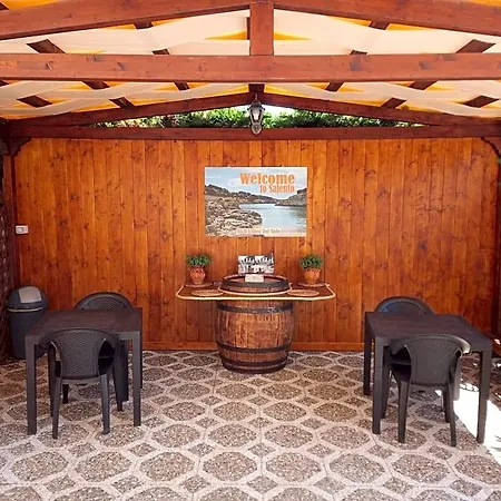 L'oasi Del Sole Bed & Breakfast