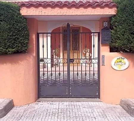 L'oasi Del Sole Nocleg ze śniadaniem Uggiano La Chiesa
