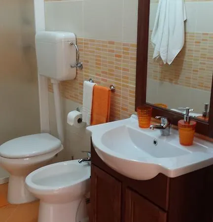 Bed and breakfast L'oasi Del Sole *
